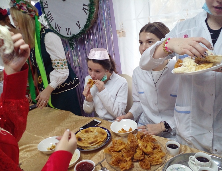 ДЕНЬ СВЯТОГО НИКОЛАЯ В КОЛЛЕДЖЕ