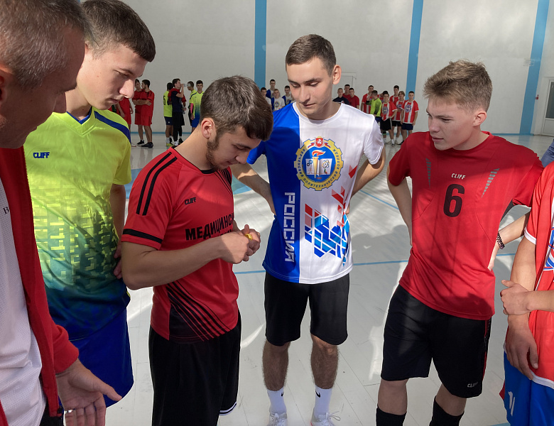 Городские соревнования по мини-футболу 