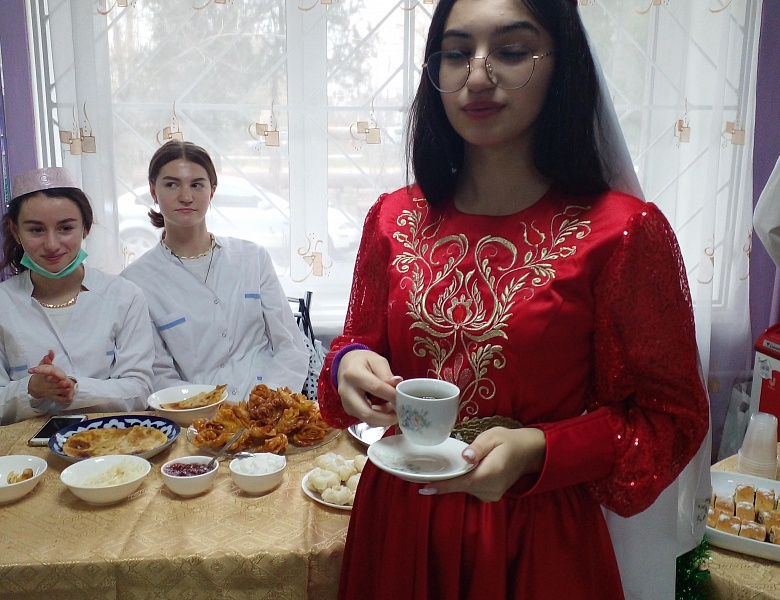 ДЕНЬ СВЯТОГО НИКОЛАЯ В КОЛЛЕДЖЕ